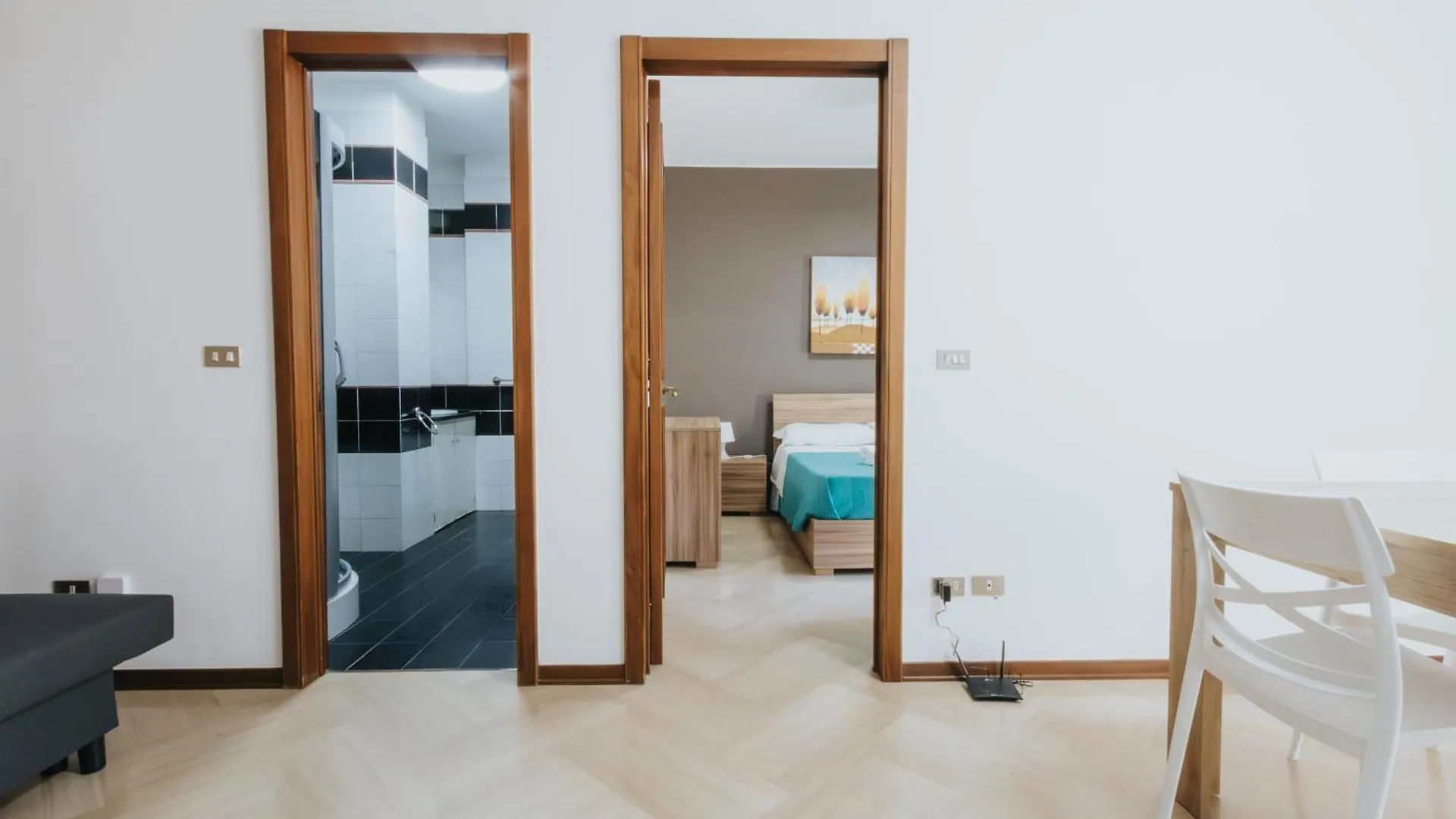 Lenoci Home Bari Daire