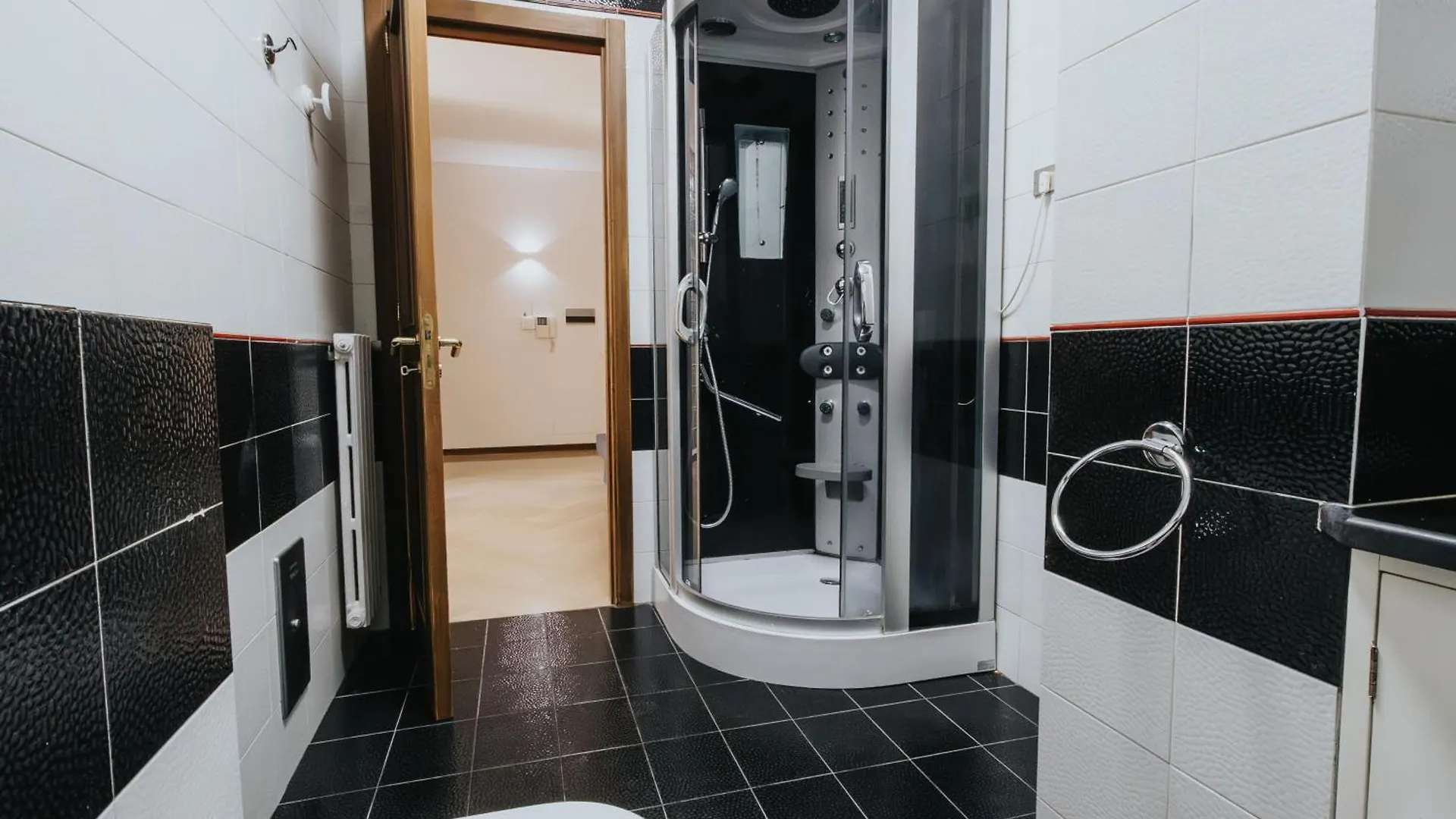 Lenoci Home Bari Daire